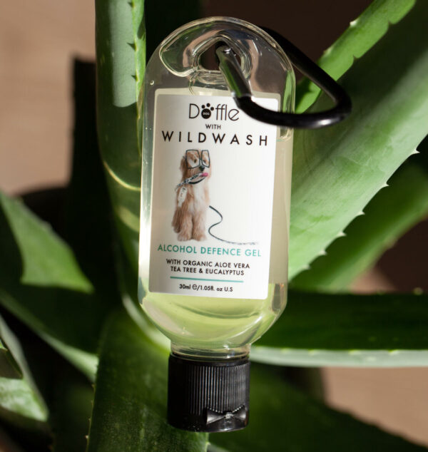 WildWash x Doffle Defence Gel with Lead Clip